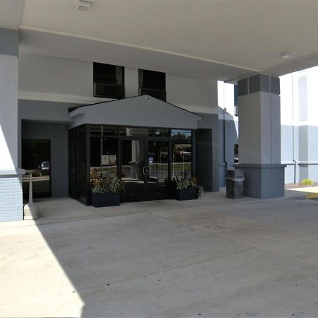 Super 8 By Wyndham Crossville Tn Bagian luar foto