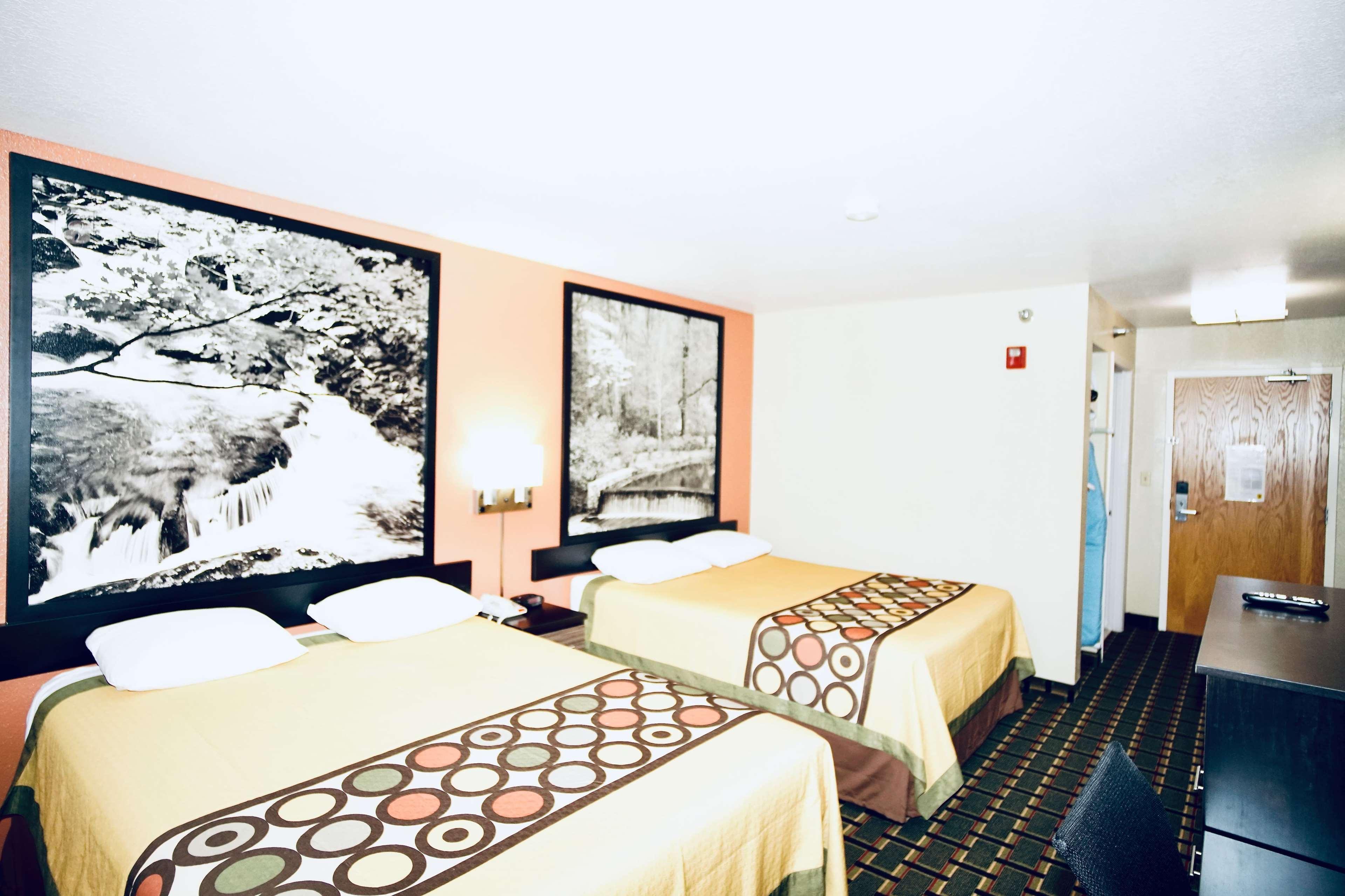 Super 8 By Wyndham Crossville Tn Bagian luar foto