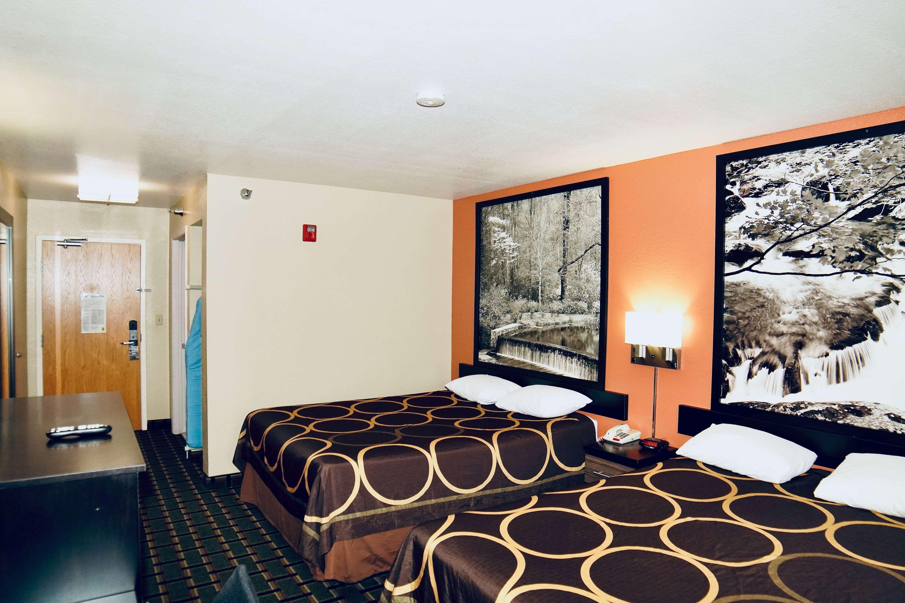 Super 8 By Wyndham Crossville Tn Bagian luar foto