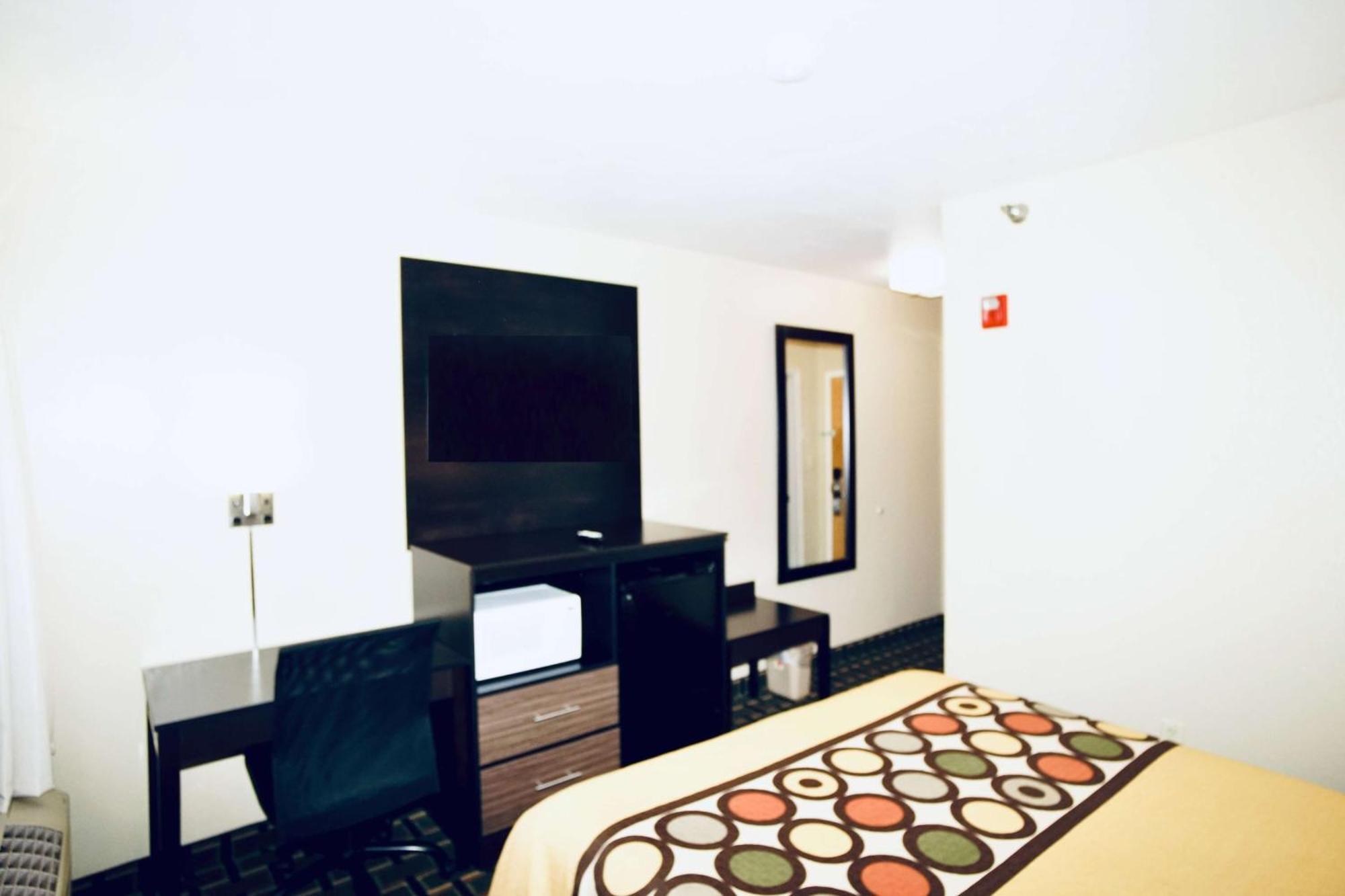 Super 8 By Wyndham Crossville Tn Bagian luar foto