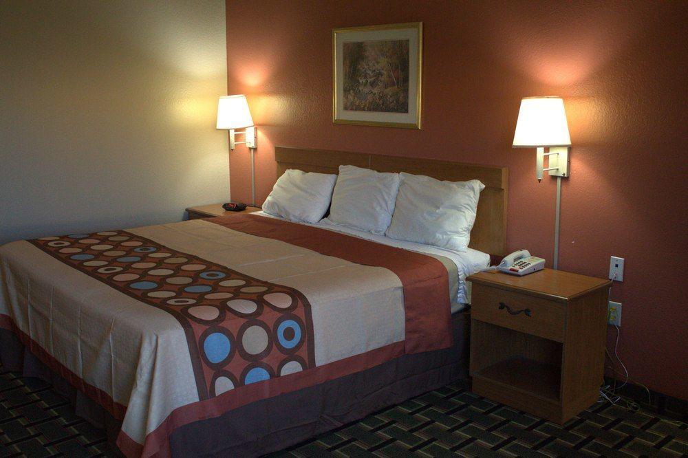 Super 8 By Wyndham Crossville Tn Bagian luar foto