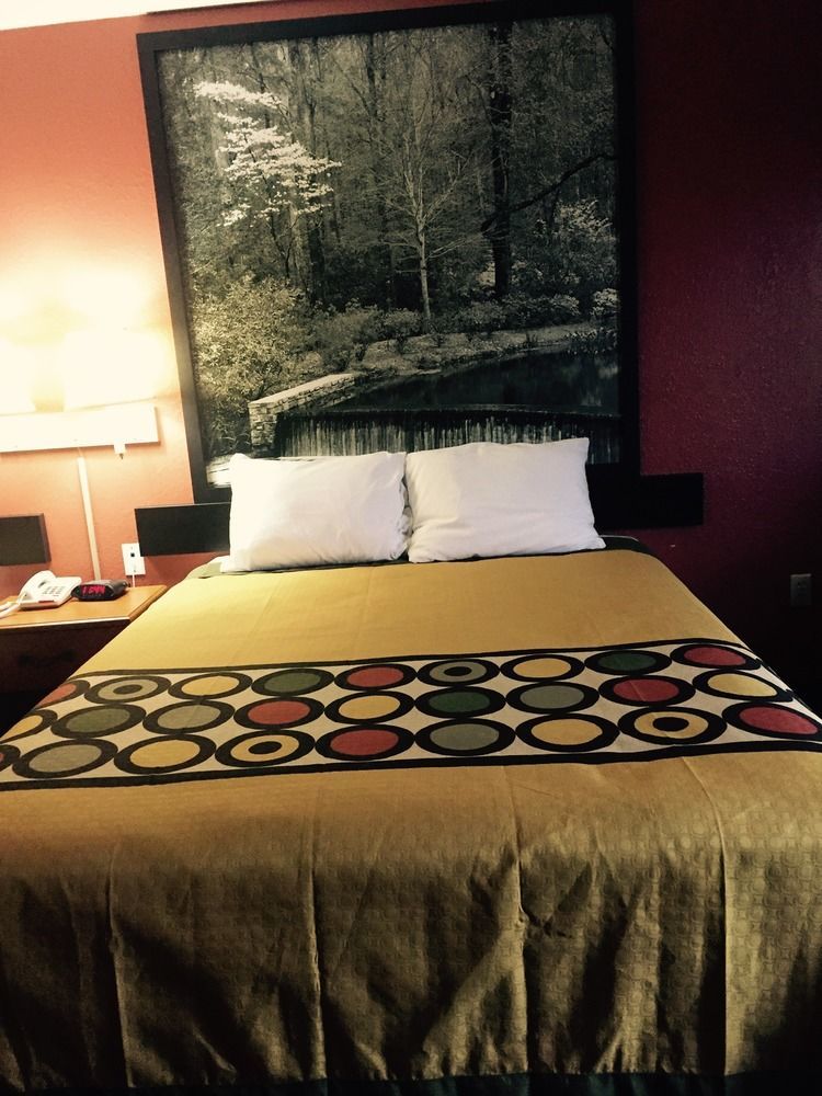 Super 8 By Wyndham Crossville Tn Bagian luar foto